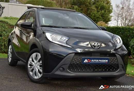 Toyota 1.0i Air Play  Carplay  Cam  Toit ouvrant