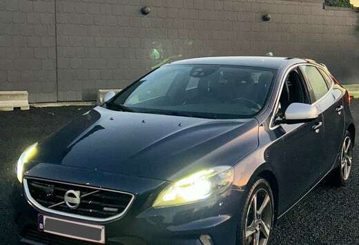 Volvo D3  R-Design FULL OPTION