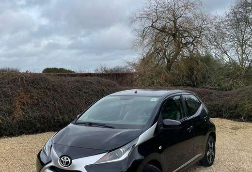 Toyota 1.0i VVT-i x-clusiv CLIM CAMERA LED GARANTIE 1 ...