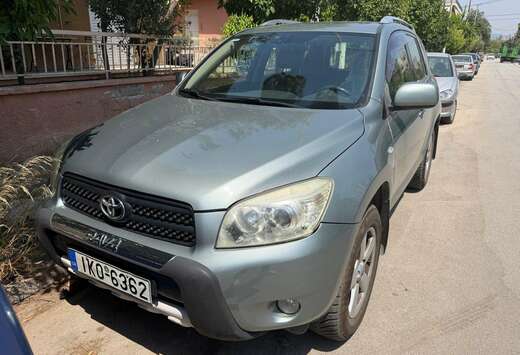 Toyota RAV4 2.0i VVT-i 16v