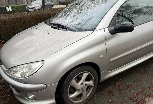 Peugeot CC 1.6i 16v