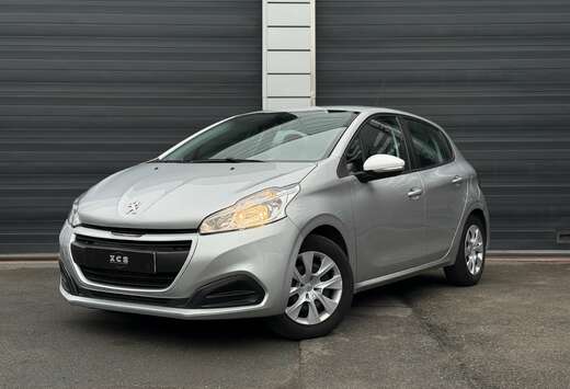 Peugeot 208 1.2i PureTech Like S