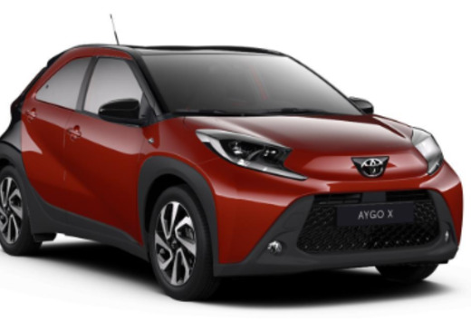 Toyota 1.0i MT Pulse + Tech Pack