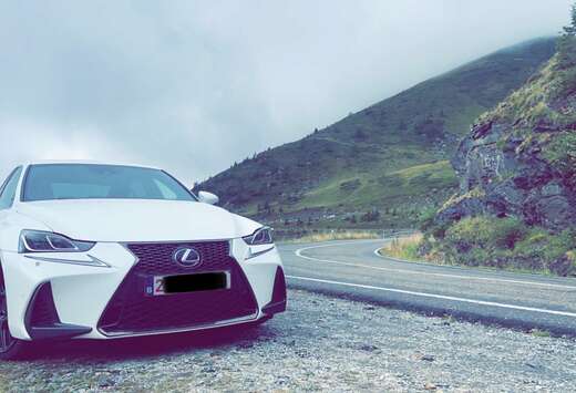 Lexus 300h F SPORT