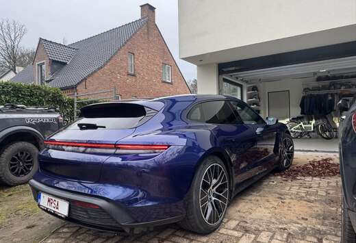 Porsche Sport Turismo