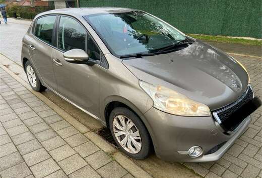 Peugeot peugeot 1.4 diesel €5 GSM 0489 34 99 42