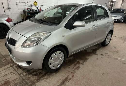 Toyota 1.0 - 69 VVT-i Luna