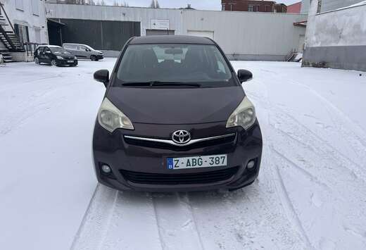 Toyota 100 VVT-i Active PRIX MARCHAND OU EXPORT