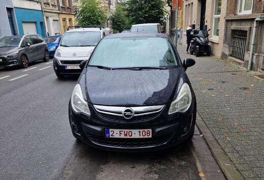 Opel Corsa+1.2i+Cosmo