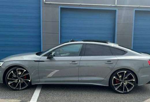 Audi Competition exclusive