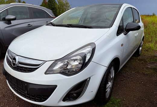 Opel Corsa 1.4i Black Edition moteur bloqué