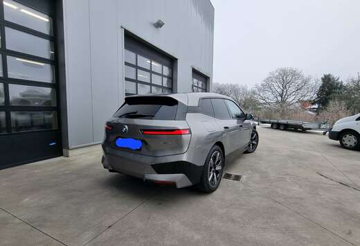 BMW iX xDrive40