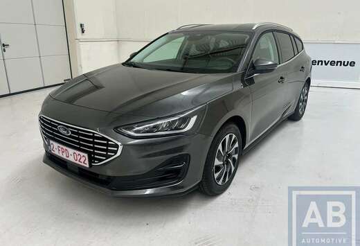 Ford * Titanium - Clipper - Benzine *