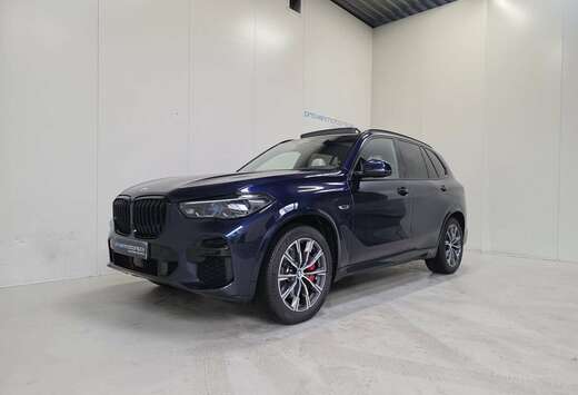BMW xDrive 45e M-Pack - Laser - Pano - Topstaat