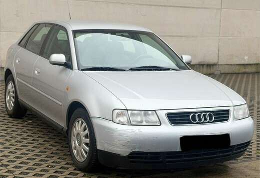 Audi 1.8i Ambiente