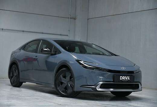 Toyota 2.0i PHEV Premium Plus CVT (164 kW)