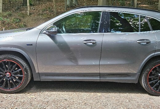 GLA 250e  8G-DCT