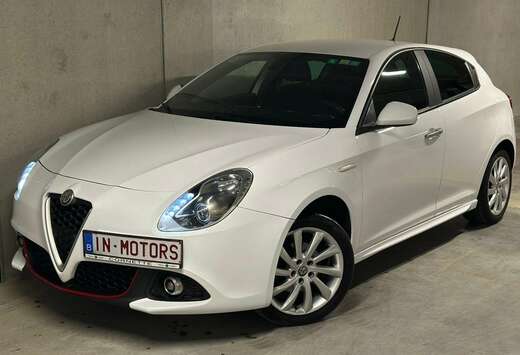 Alfa Romeo 1.4i TURBO  SPORT  LED  USB  AC  START STO ...