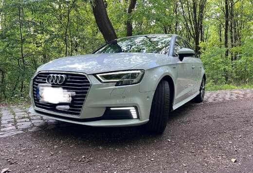 Audi A3 Sportback e-tron 1.4 TFSI PHEV Design S troni ...