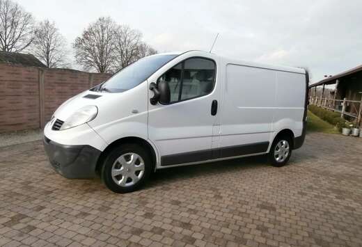 Renault 2.0 dCi 27 L1H1 Confort FAP (EU5)