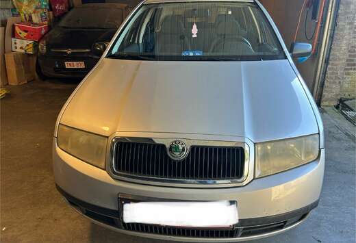Skoda 1.4i 16v Comfort 4 Portes Essnece