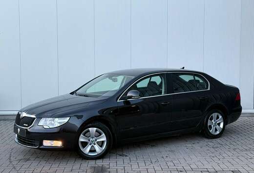 Skoda 1.6 TDI GARANTIE Airco Navi Memory Trekh Parks.