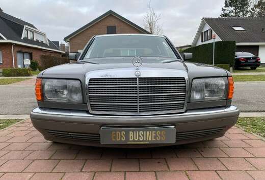 Mercedes-Benz 300 SE AUTO/ESSENCE/CLIM/RADIO