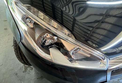 Peugeot PureTech 110 Stop & Start Allure