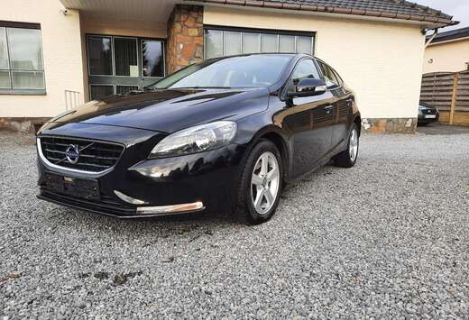 Volvo V40 D2