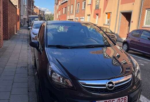 Opel 1.2i Black Edition Easytronic