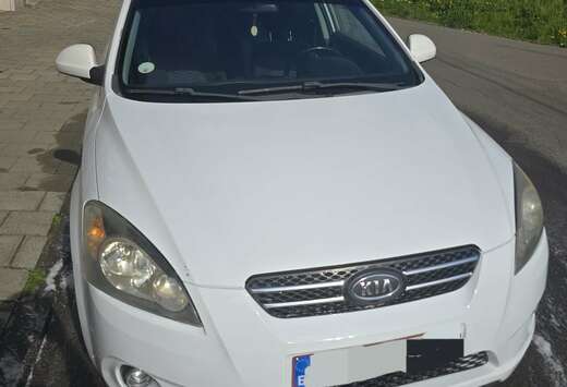 Kia 1.6 Turbo CRDi VGT iBlack/iWhite