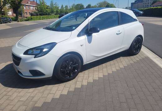 Opel Corsa 1.2i Black Edition