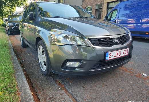 Kia Cee\'d ED, 1.6 - Benzine met keuring.