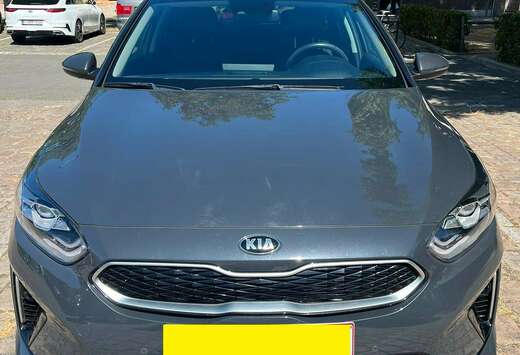 Kia Ceed SW 1.6 GDi PHEV Sense DCT