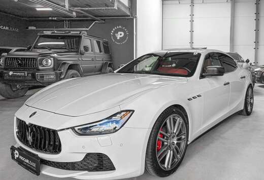 Maserati 3.0 V6 S  Q4 Automatik/ Xénon/Camera/Carbon ...