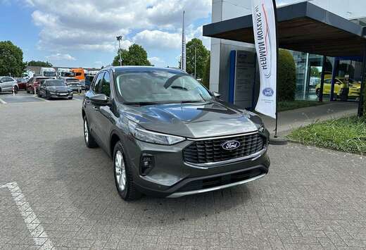 Ford Titanium FHEV - FWD