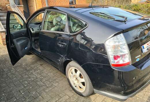 Toyota 57 kW (77 Ch) 1.4 TSI  S....