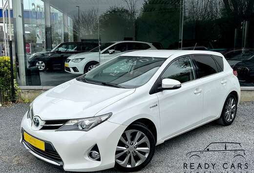 Toyota Auris HEV 1.8i HSD Dynamic CVT