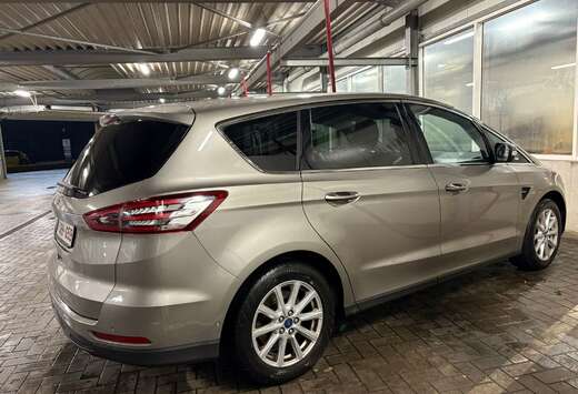 Ford S-Max 2.0 TDCi Titanium