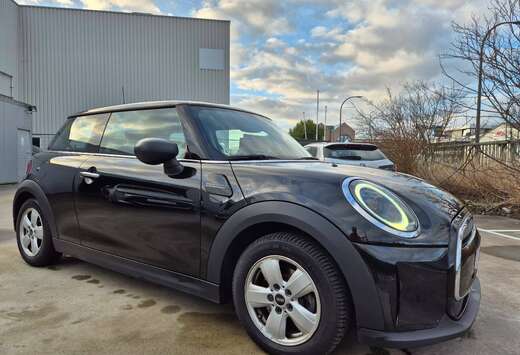 MINI 1.5iA // AUTOM. // 136CV // 90.983 KM // 2022