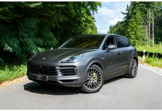 Porsche E HYBRID
