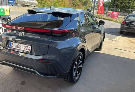 Toyota Hybrid HEV 1.8 Dynamic Plus Mono-Tone E-CVT