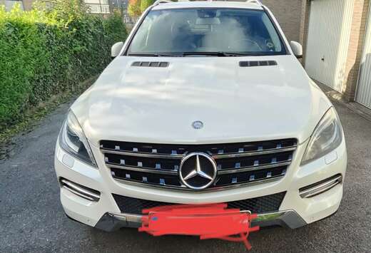 Mercedes-Benz BlueTEC 4MATIC 7G-TRONIC