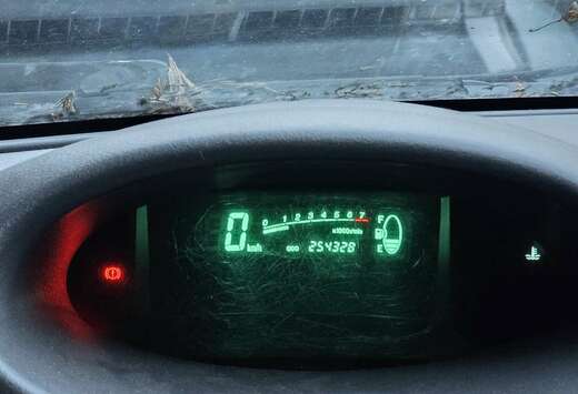 Toyota 1.0i Linea Terra GPS