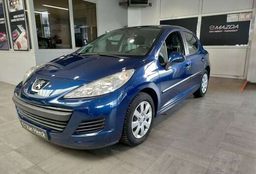 Peugeot 1.4i Active + 4 nieuwe banden