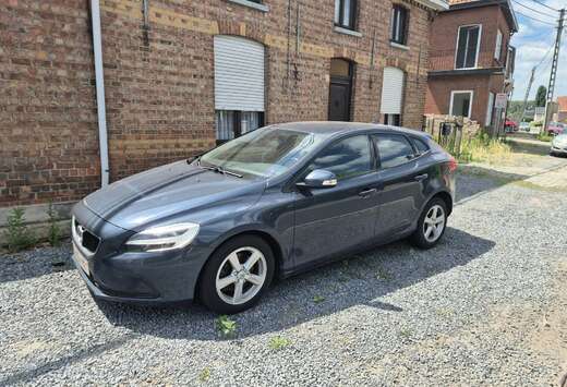 Volvo V40 2.0 T2