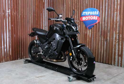 MT 09 Tech Black