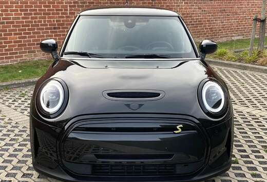 MINI Mini Cooper SE Essential Trim - Black Pack - 202 ...