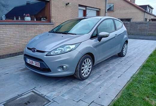 Ford 1.25 Champions Edition