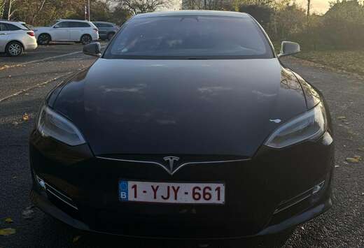Tesla Model S Long Range
